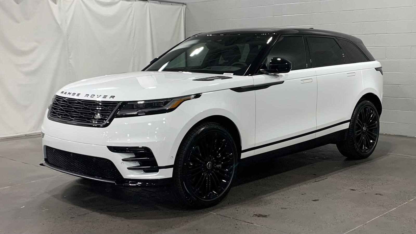2026 Land Rover Range Rover Velar Dynamic SE's photo
