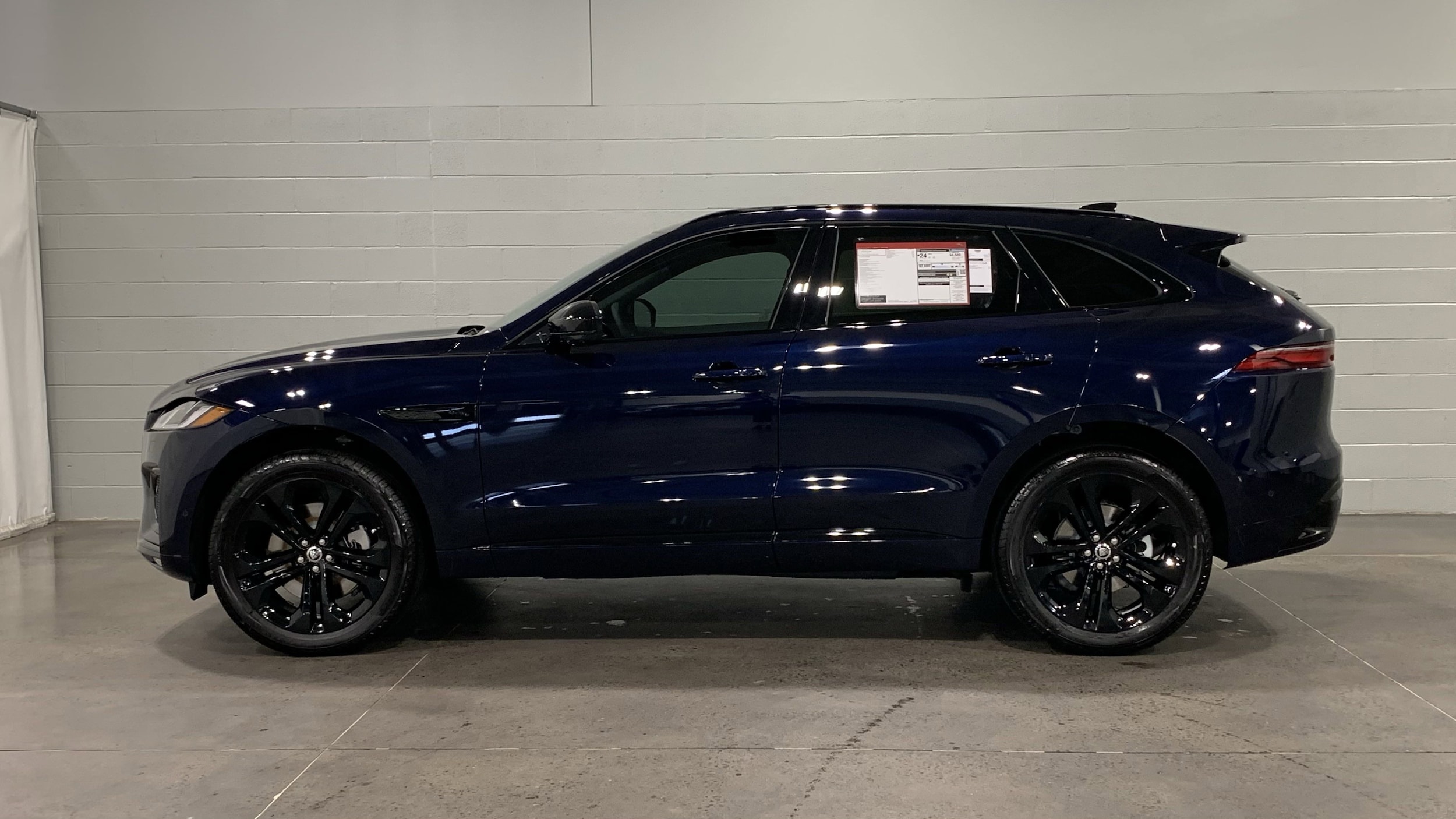 2026 Jaguar F-PACE R-Dynamic S photo 6