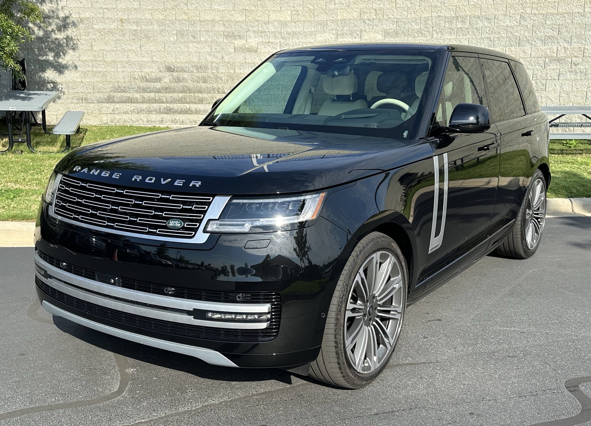 2024 Land Rover Range Rover Autobiography