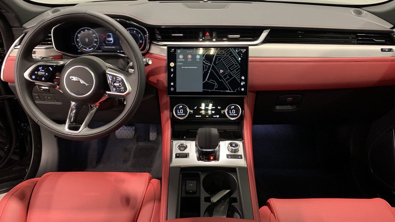 2025 Jaguar F-PACE P250 R-Dynamic S photo 3