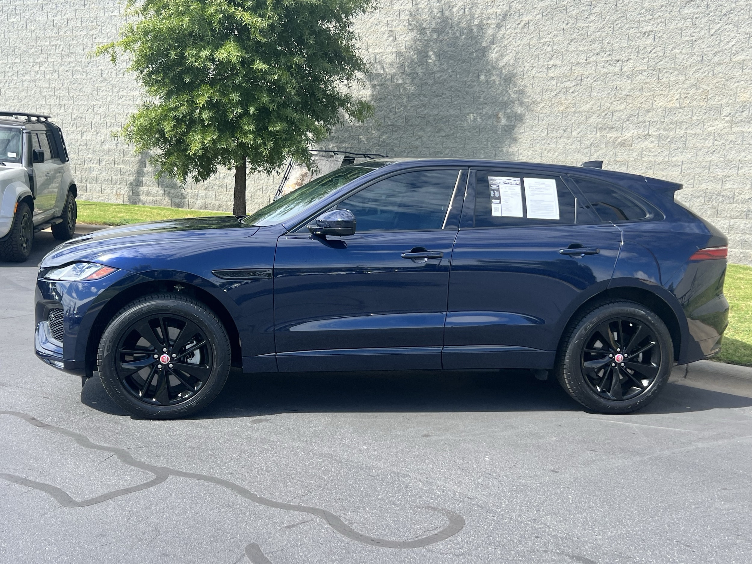 2023 Jaguar F-PACE R-Dynamic S