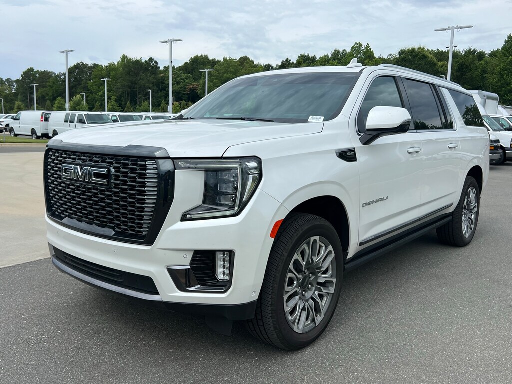 Used 2023 GMC Yukon XL Denali Ultimate SUV
