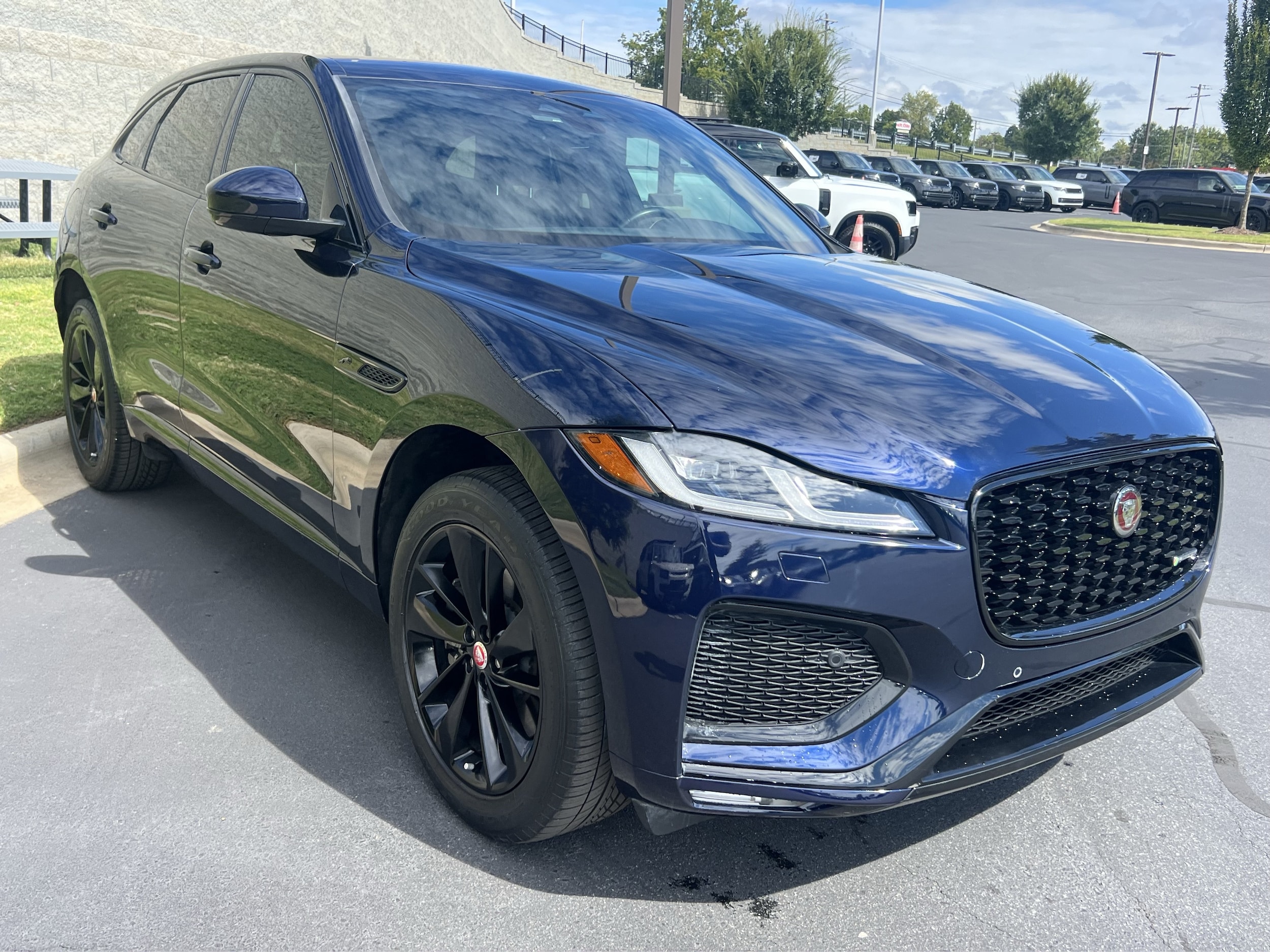 2023 Jaguar F-PACE R-Dynamic S