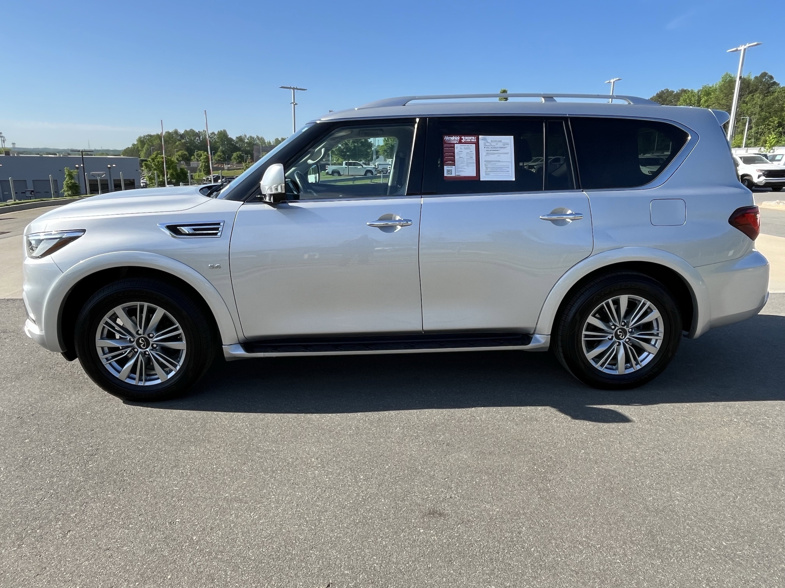 2020 INFINITI QX80 LUXE photo 4