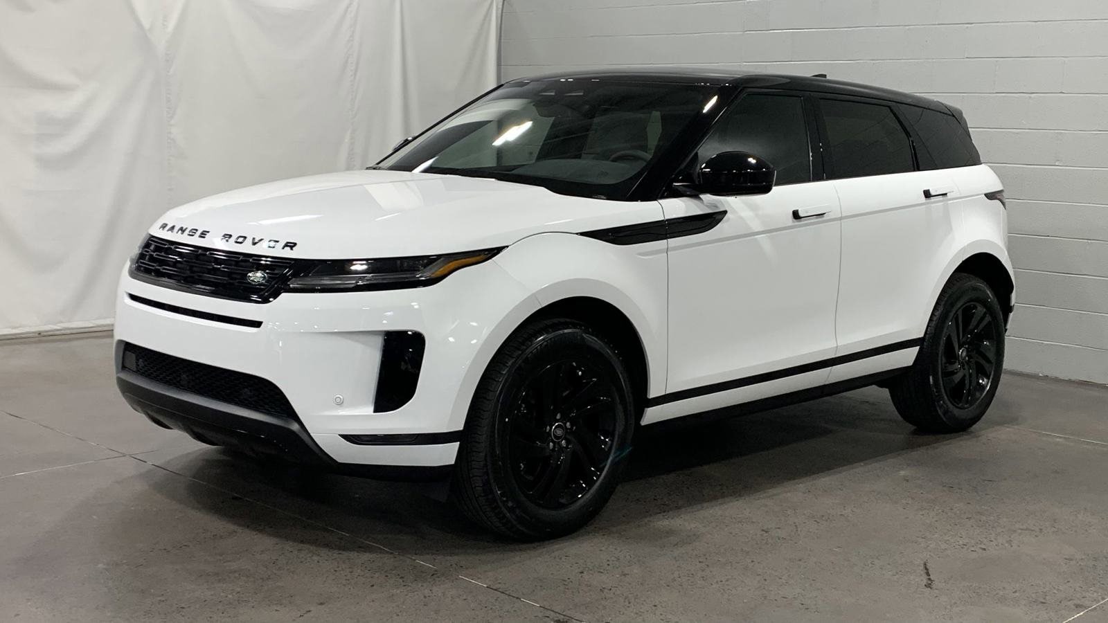 2026 Land Rover Range Rover Evoque S's photo