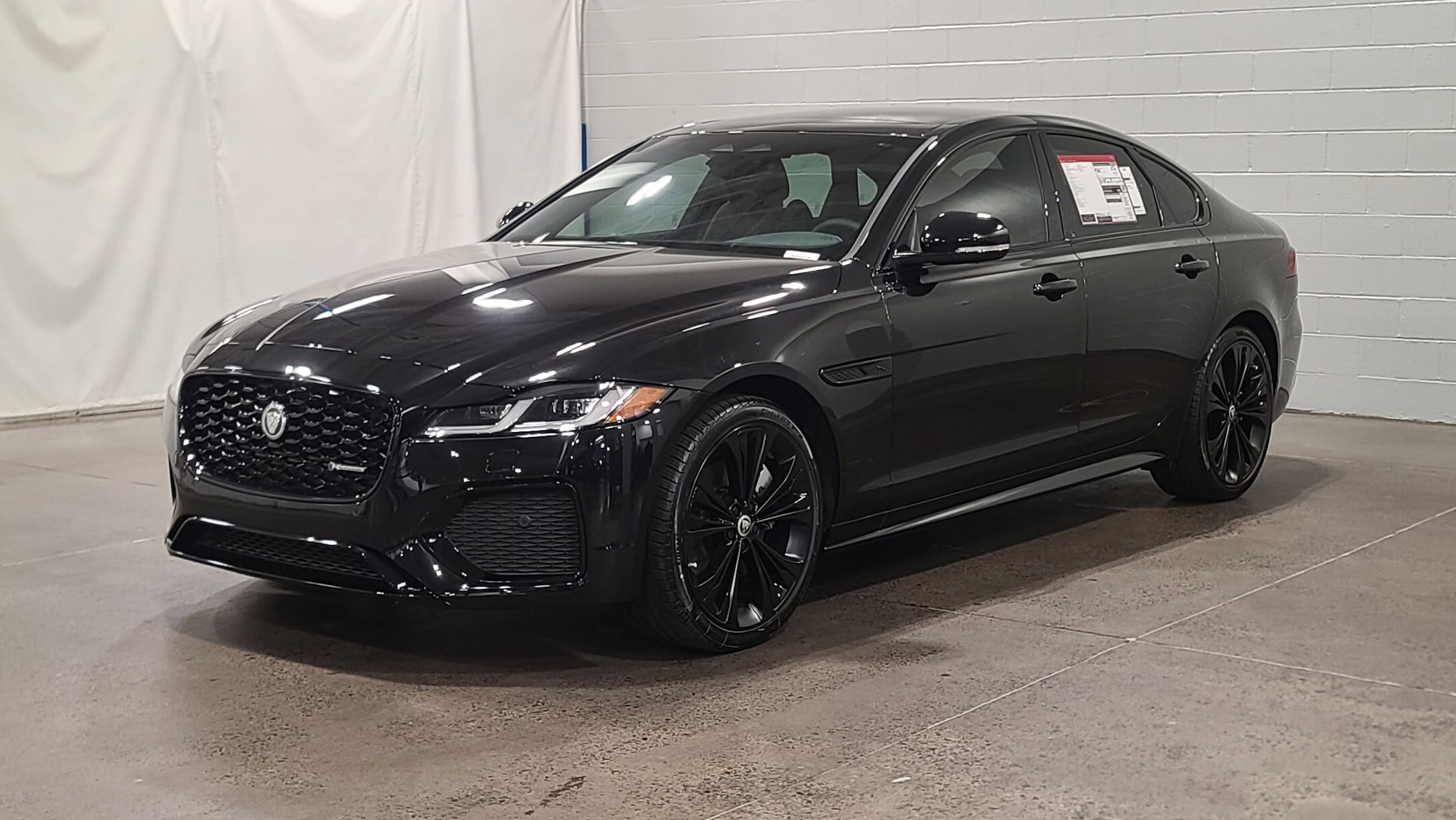 2024 Jaguar XF R-Dynamic SE