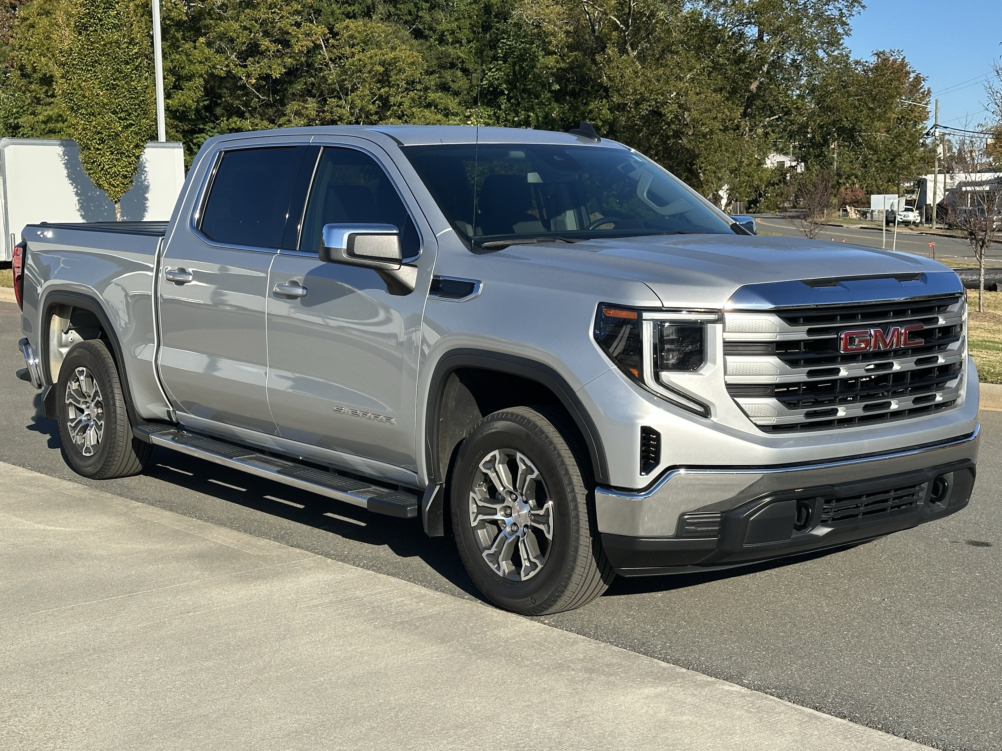 Used 2022 GMC Sierra 1500 SLE Pickup
