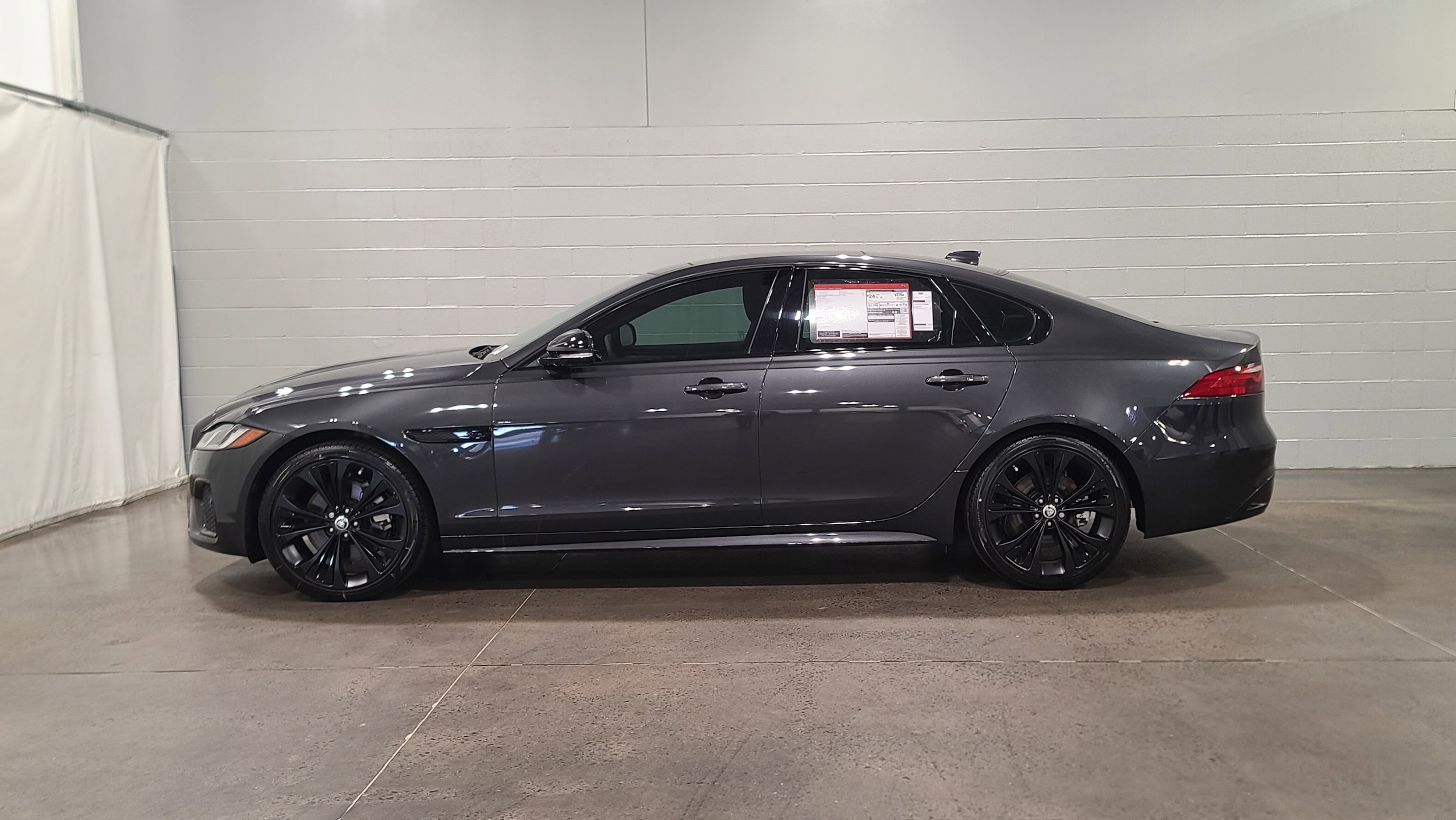 2024 Jaguar XF R-Dynamic SE photo 6
