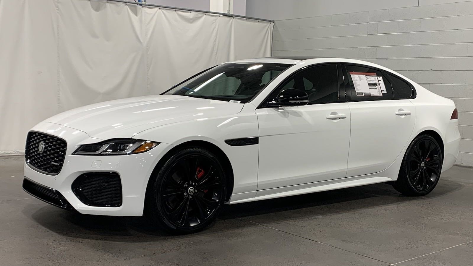 2024 Jaguar XF R-Dynamic SE