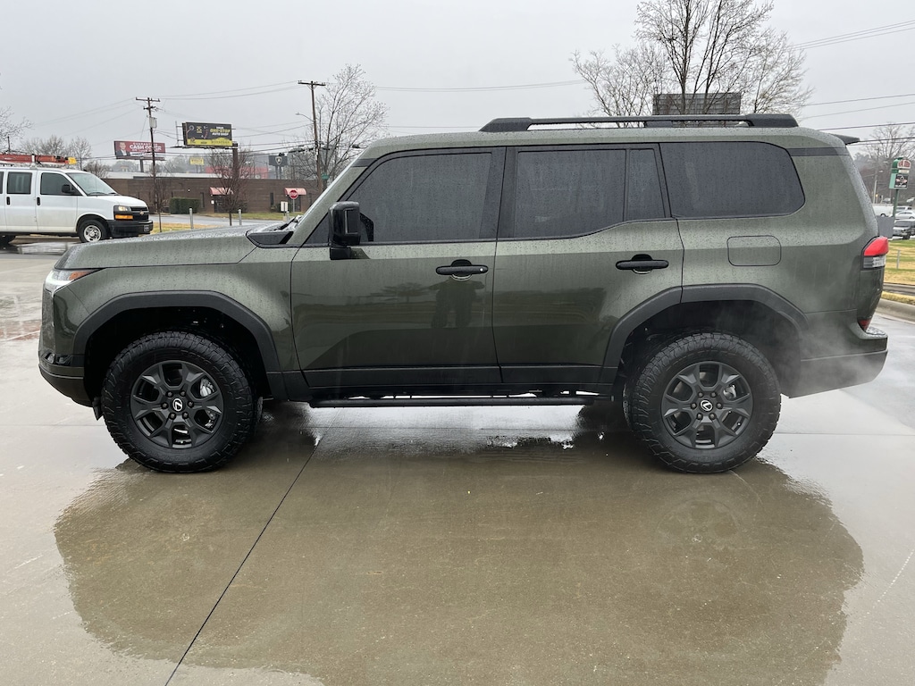 Used 2025 Lexus GX 550 Overtrail SUV
