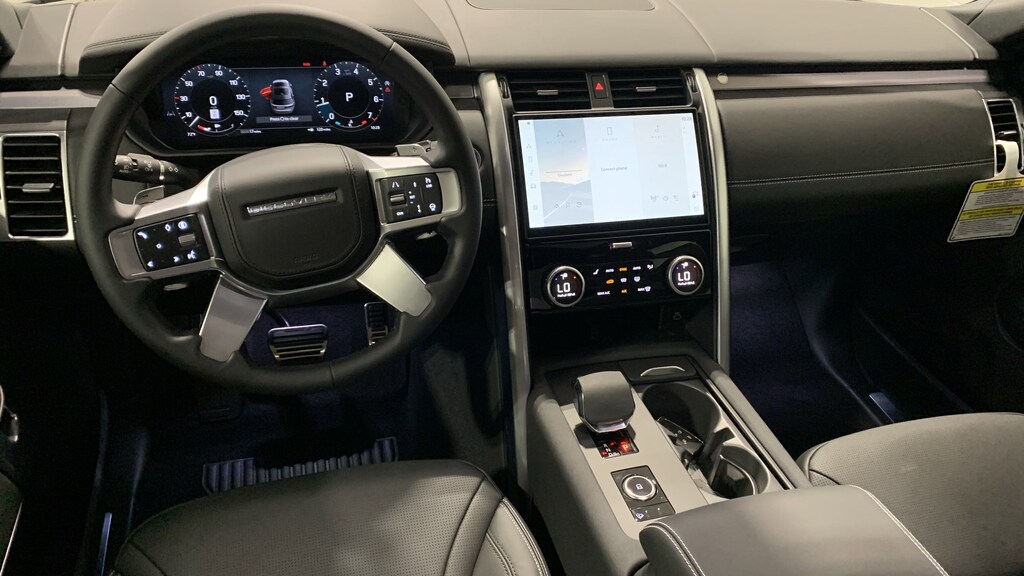 Used 2025 Land Rover Discovery Metropolitan Edition SUV