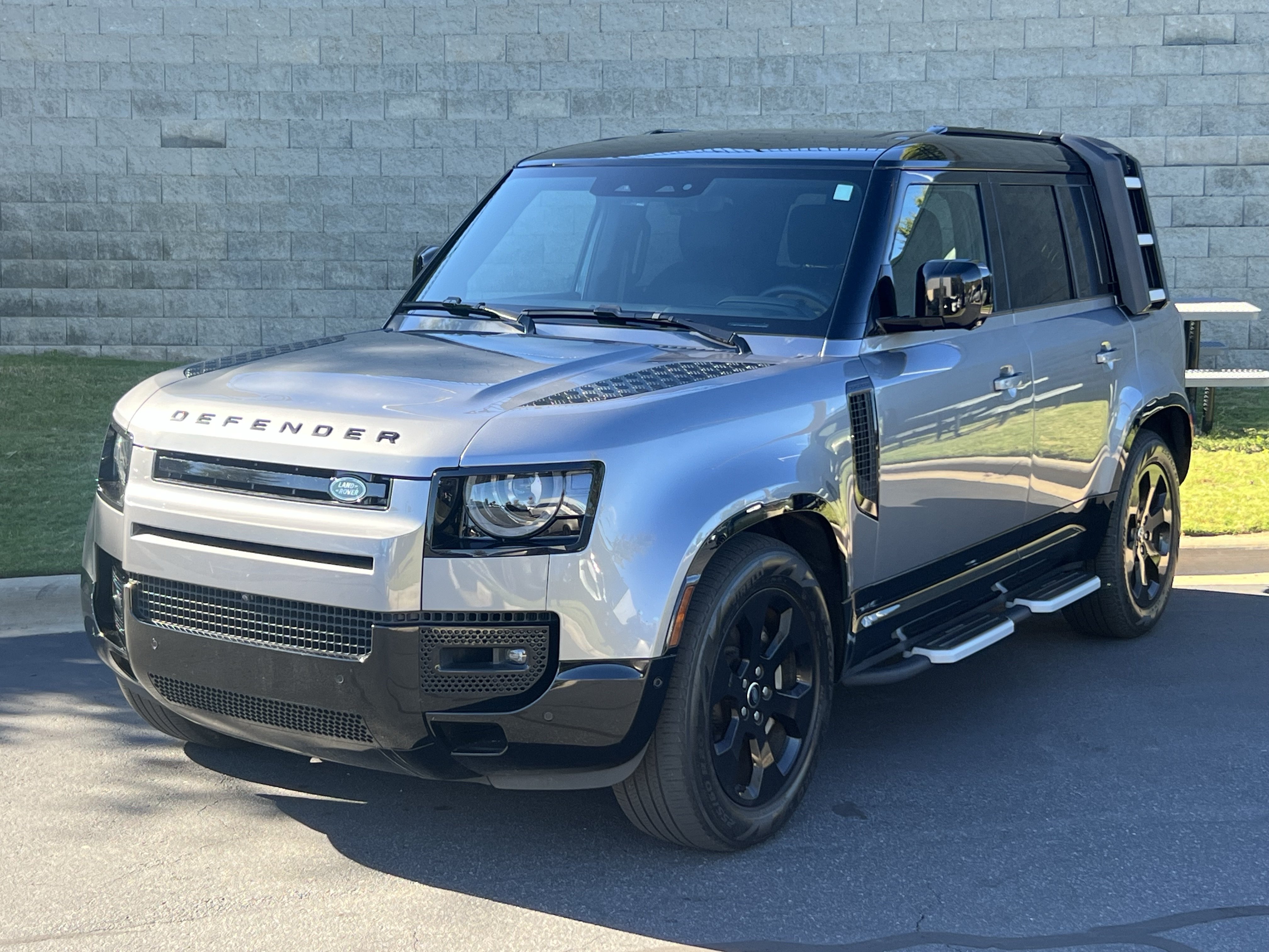Certified 2024 Land Rover Defender X-Dynamic SE SUV