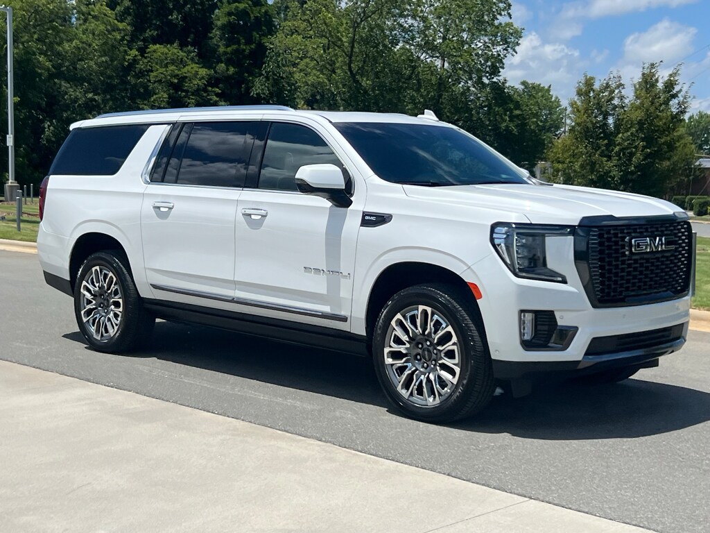 Used 2023 GMC Yukon XL Denali Ultimate SUV