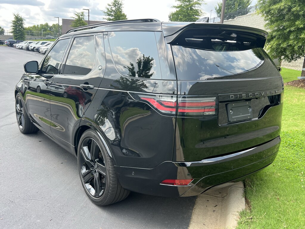 Certified 2024 Land Rover Discovery Dynamic SE SUV