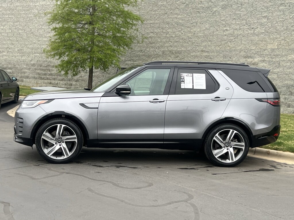 Certified 2024 Land Rover Discovery Dynamic SE SUV