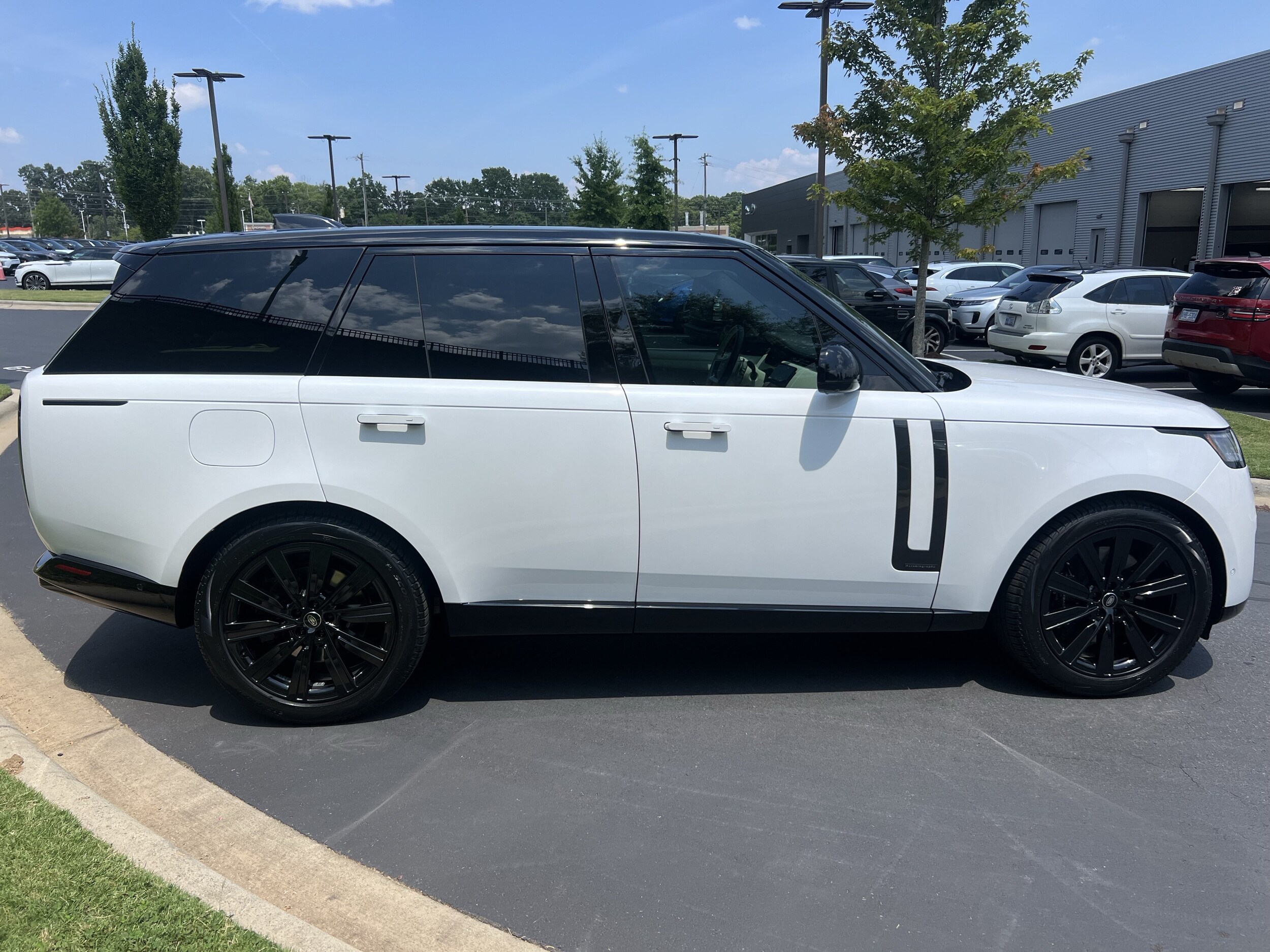 2024 Land Rover Range Rover Autobiography