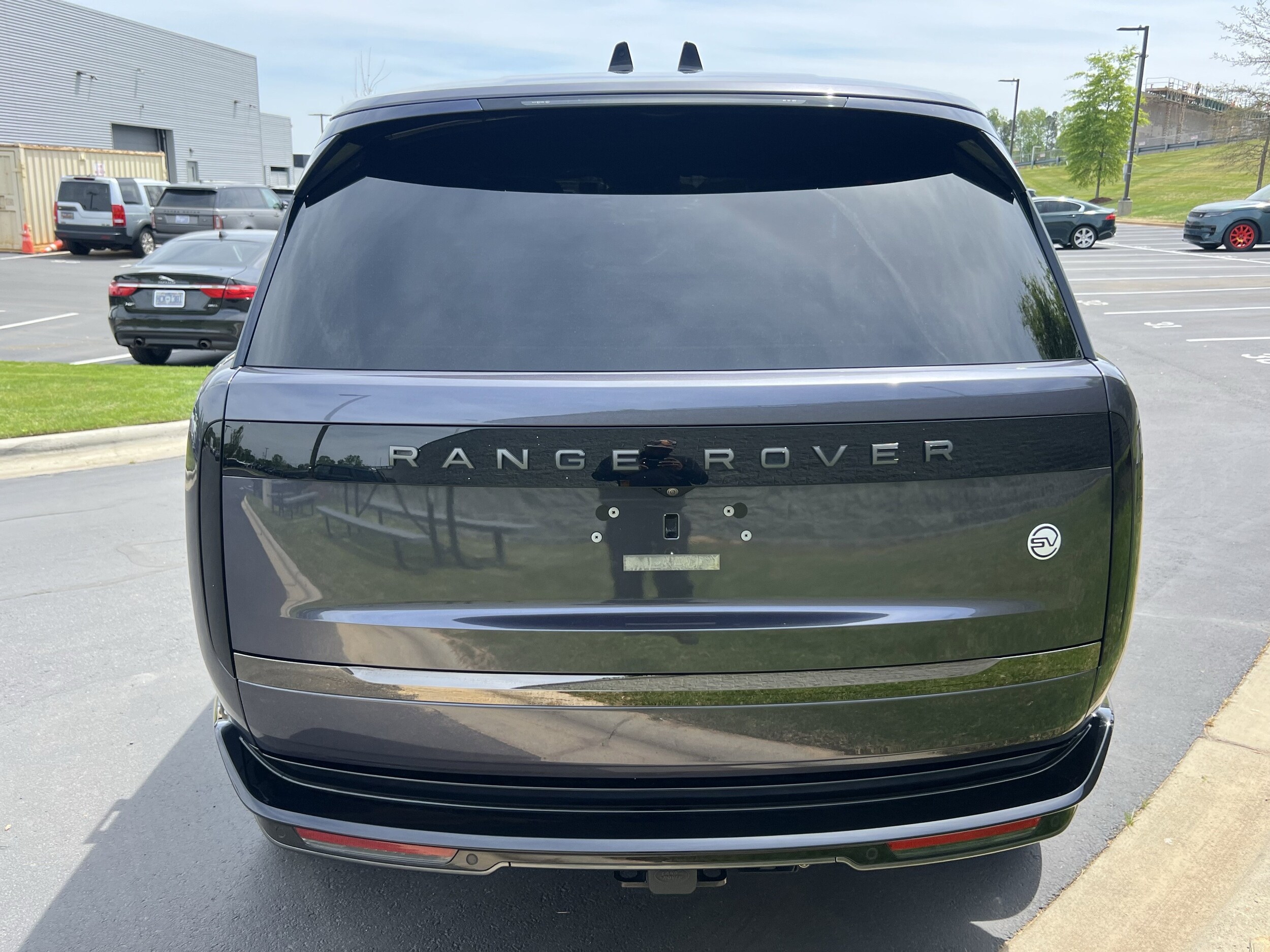 2023 Land Rover Range Rover SV photo 4