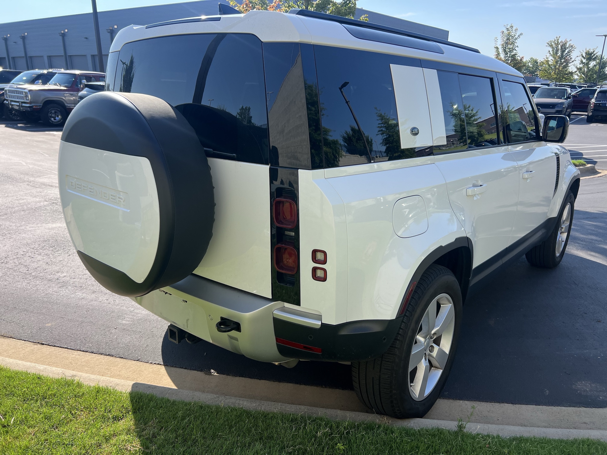 Land Rover Defender S