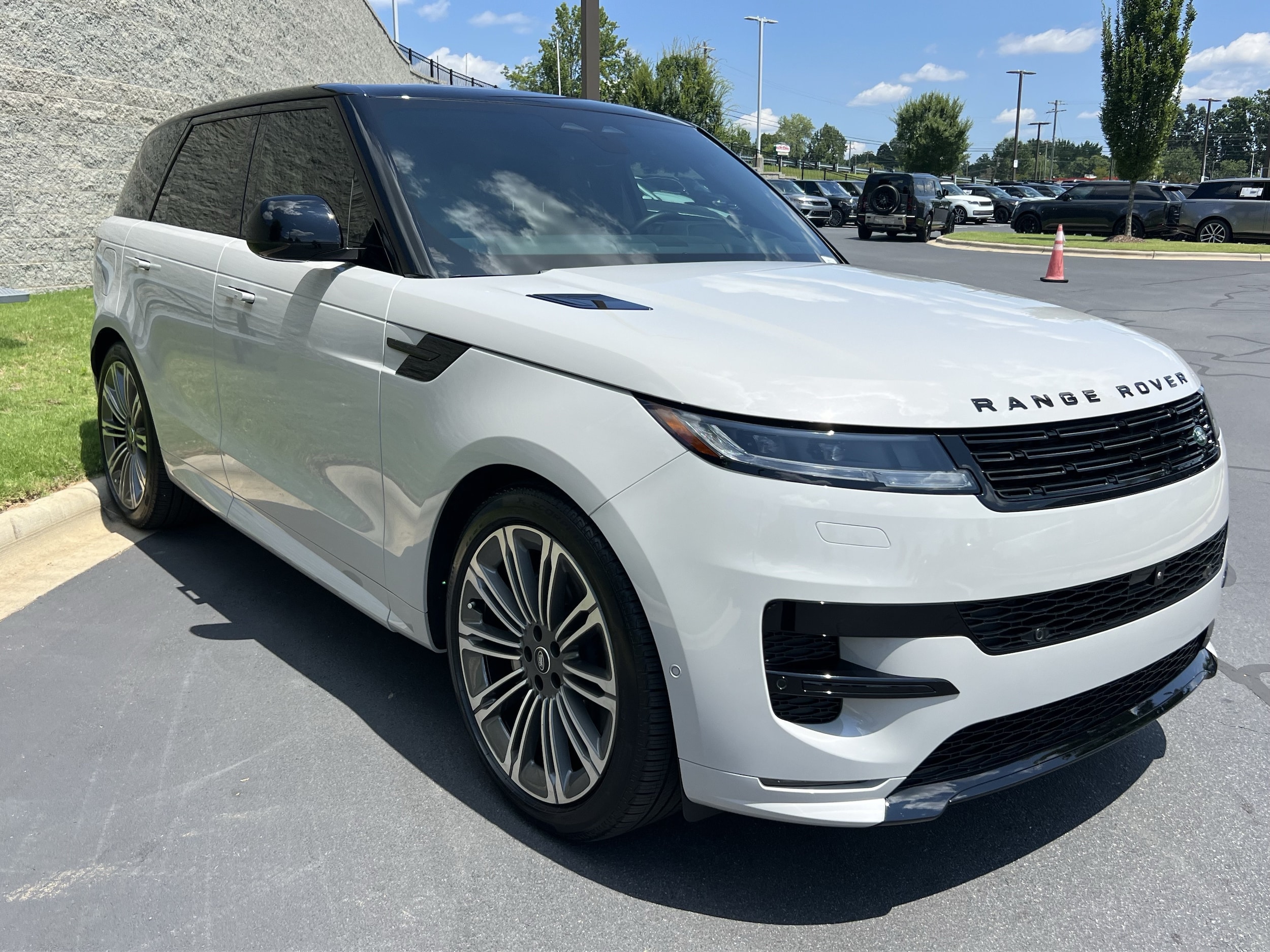 Land Rover Range Rover Sport P460 PHEV Dynamic SE
