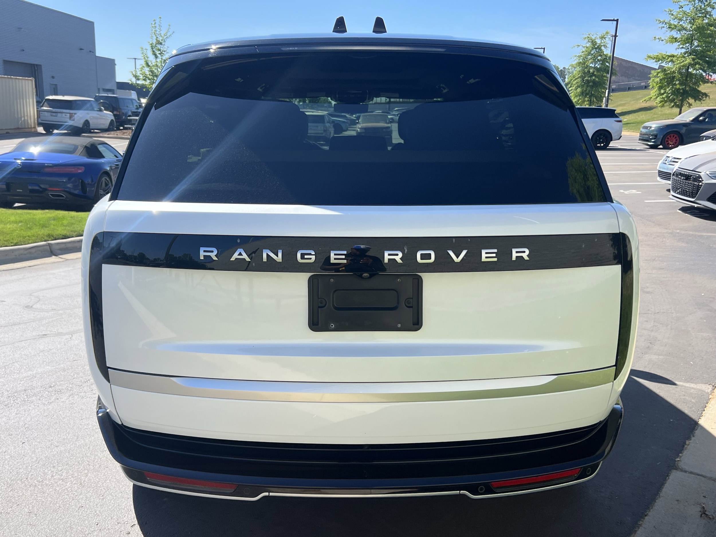 2024 Land Rover Range Rover Autobiography photo 4