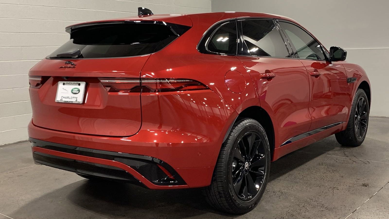Used 2025 Jaguar F-PACE R-Dynamic S with VIN SADCT2EX5SA748962 for sale in Kansas City