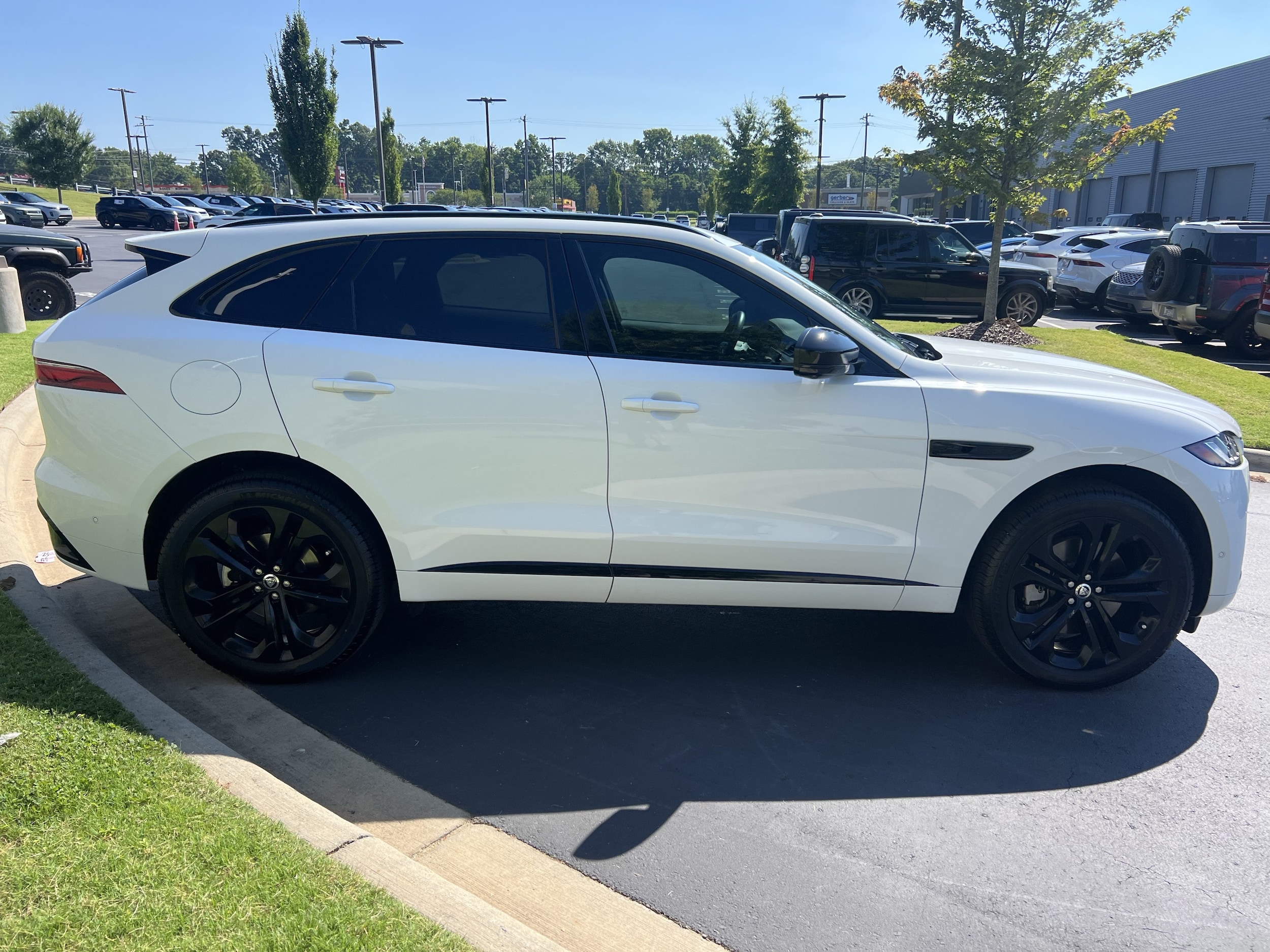 Jaguar F-PACE R-Dynamic S