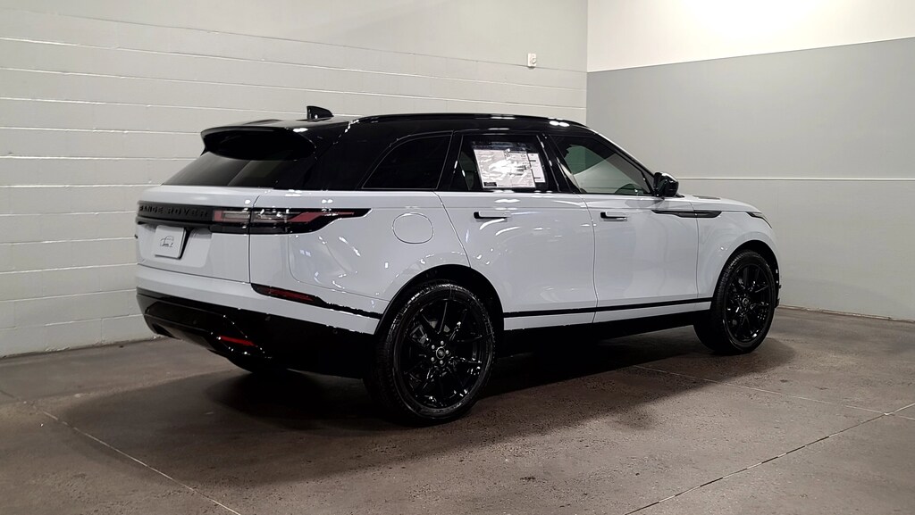 Used 2026 Land Rover Range Rover Velar Dynamic SE SUV