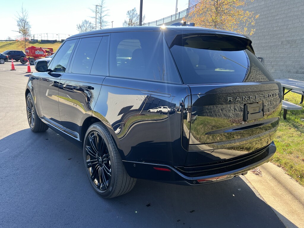 Certified 2025 Land Rover Range Rover SE SUV
