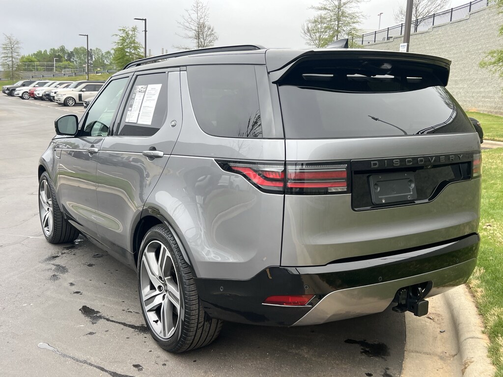 Certified 2024 Land Rover Discovery Dynamic SE SUV
