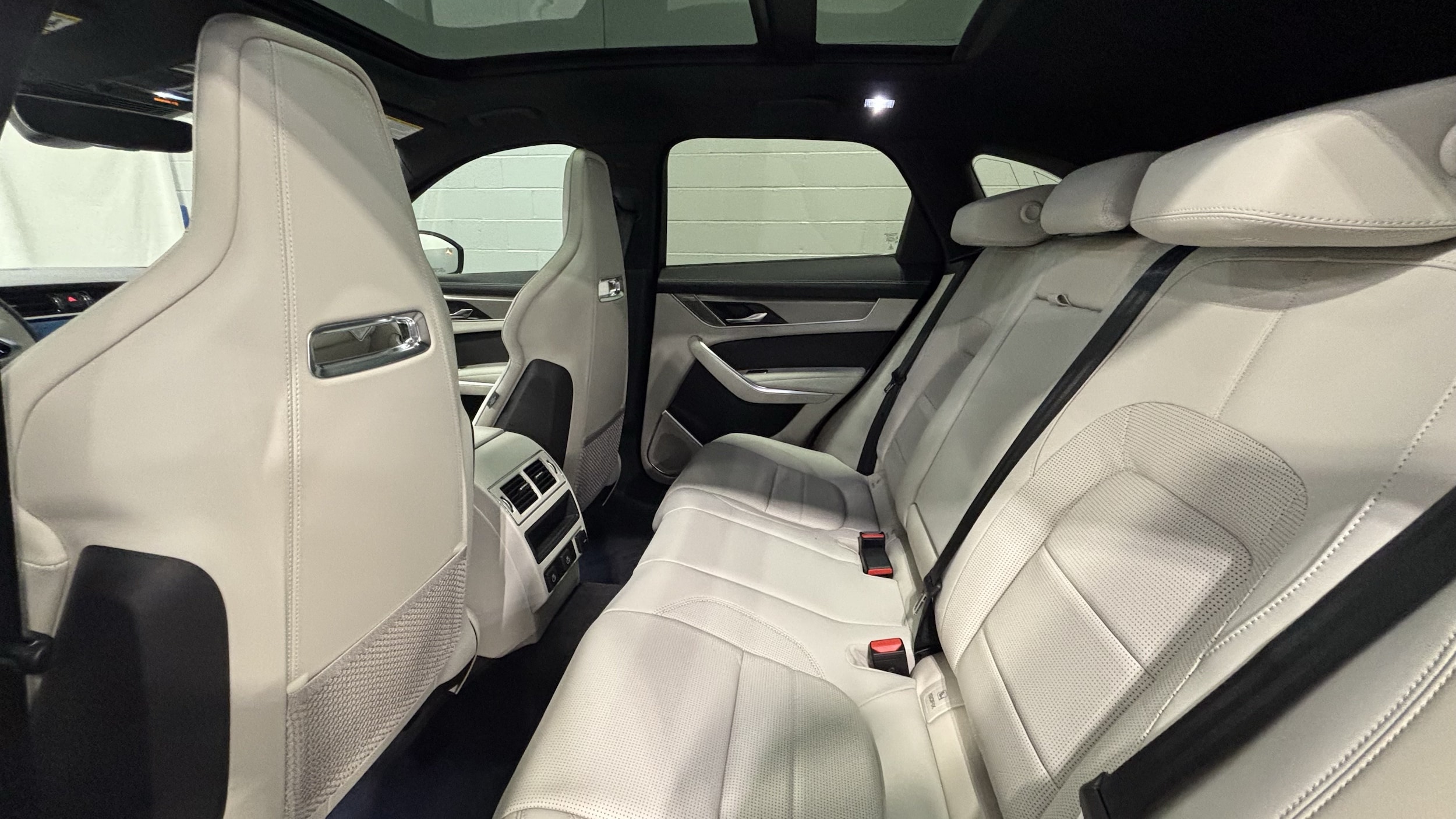 Jaguar F-PACE P400 R-Dynamic S