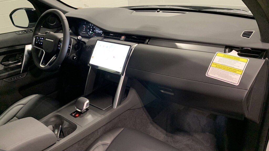 Used 2025 Land Rover Discovery Sport Dynamic SE SUV