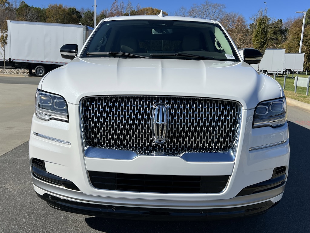 Used 2024 Lincoln Navigator Premiere SUV