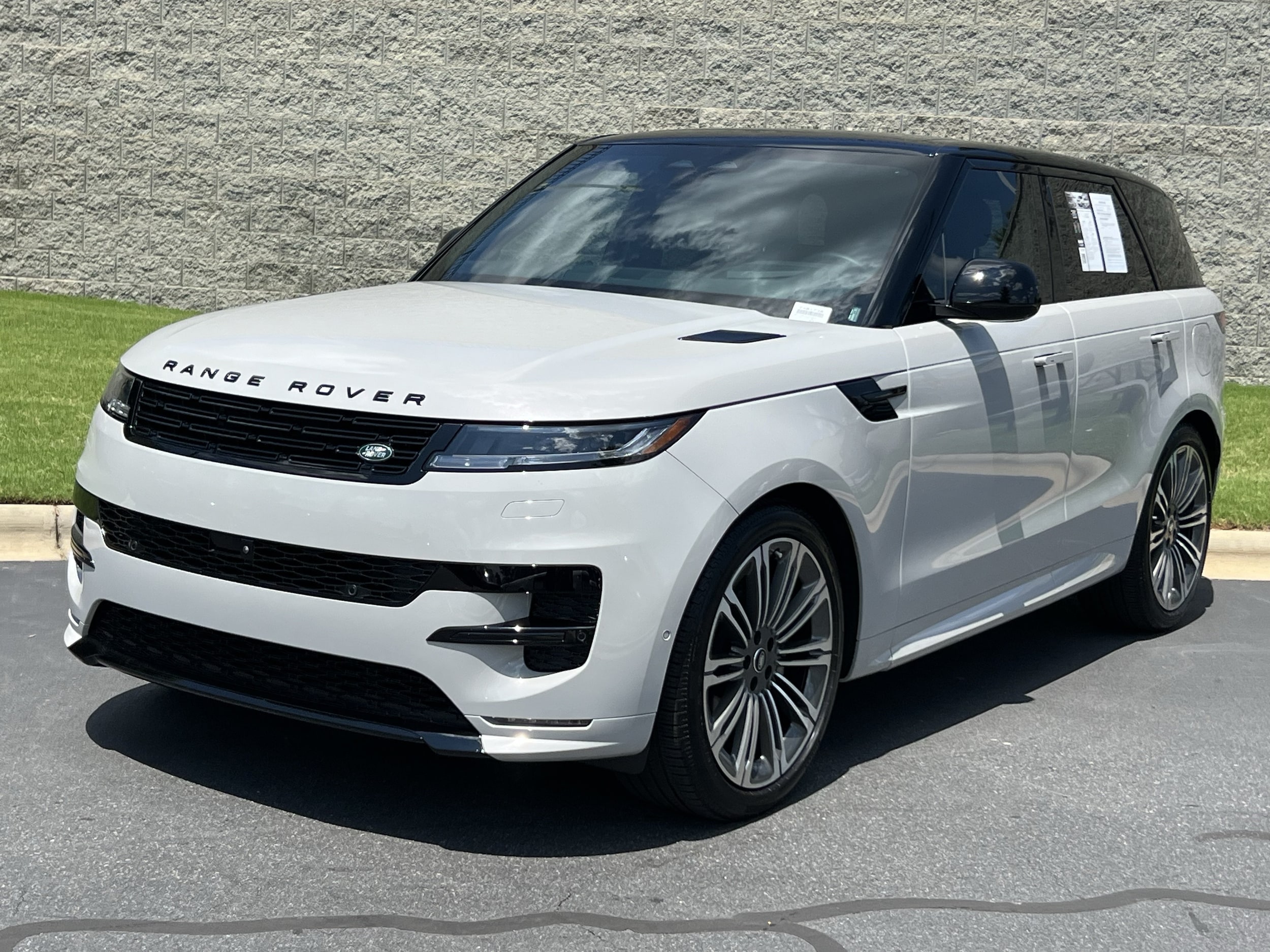 Land Rover Range Rover Sport P460 PHEV Dynamic SE