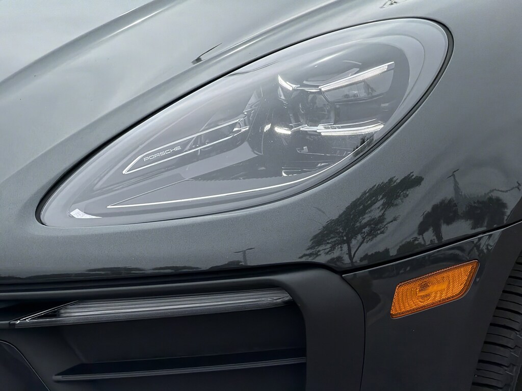 Used 2022 Porsche Macan SUV