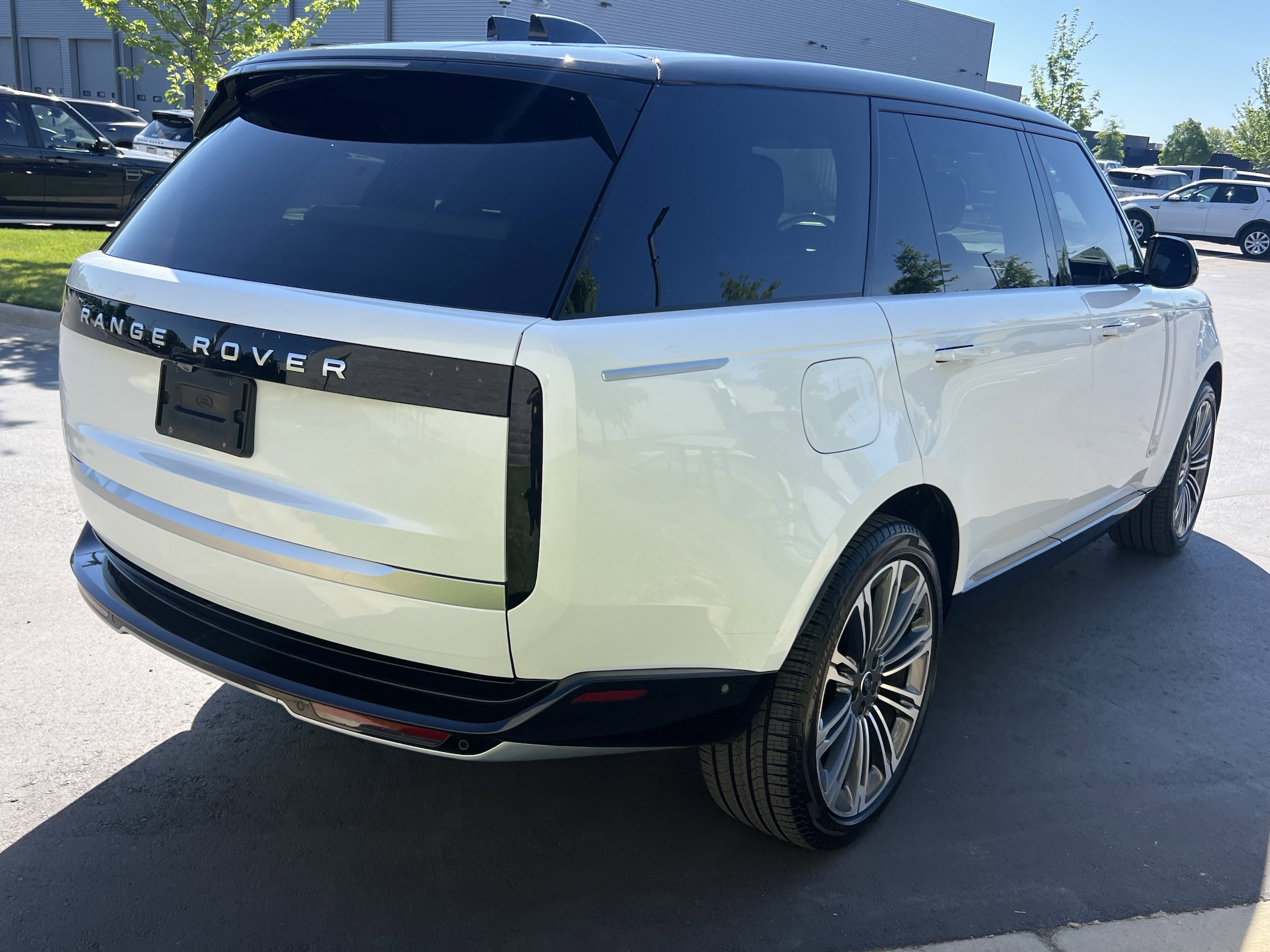 2024 Land Rover Range Rover Autobiography photo 5