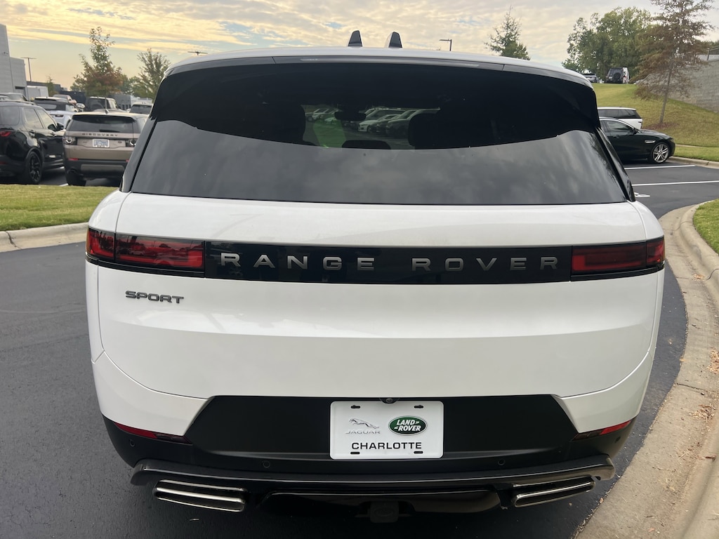 Used 2025 Land Rover Range Rover Sport SE SUV