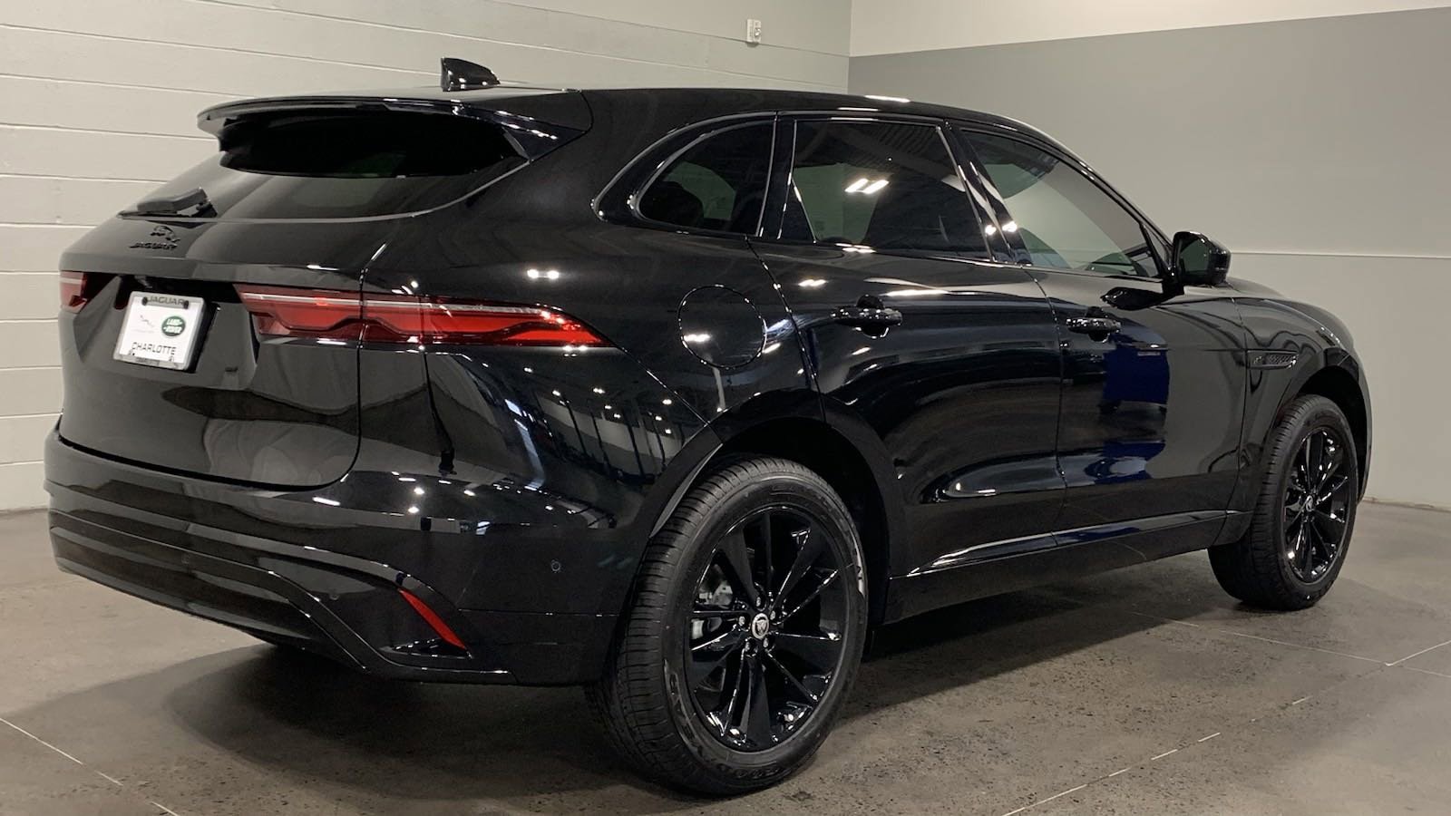 Used 2025 Jaguar F-PACE R-Dynamic S with VIN SADCT2EX9SA748978 for sale in Kansas City