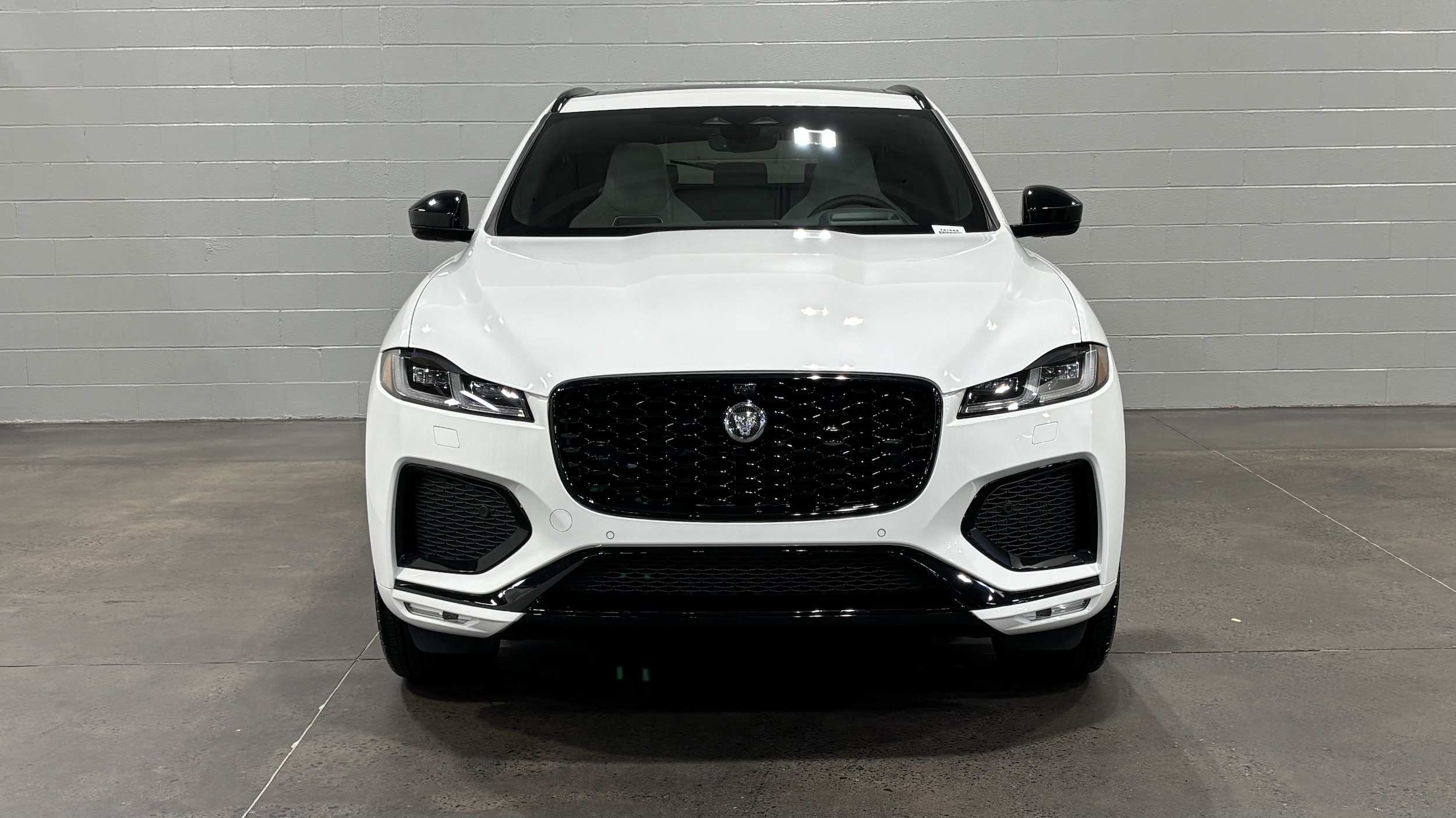 Jaguar F-PACE P400 R-Dynamic S