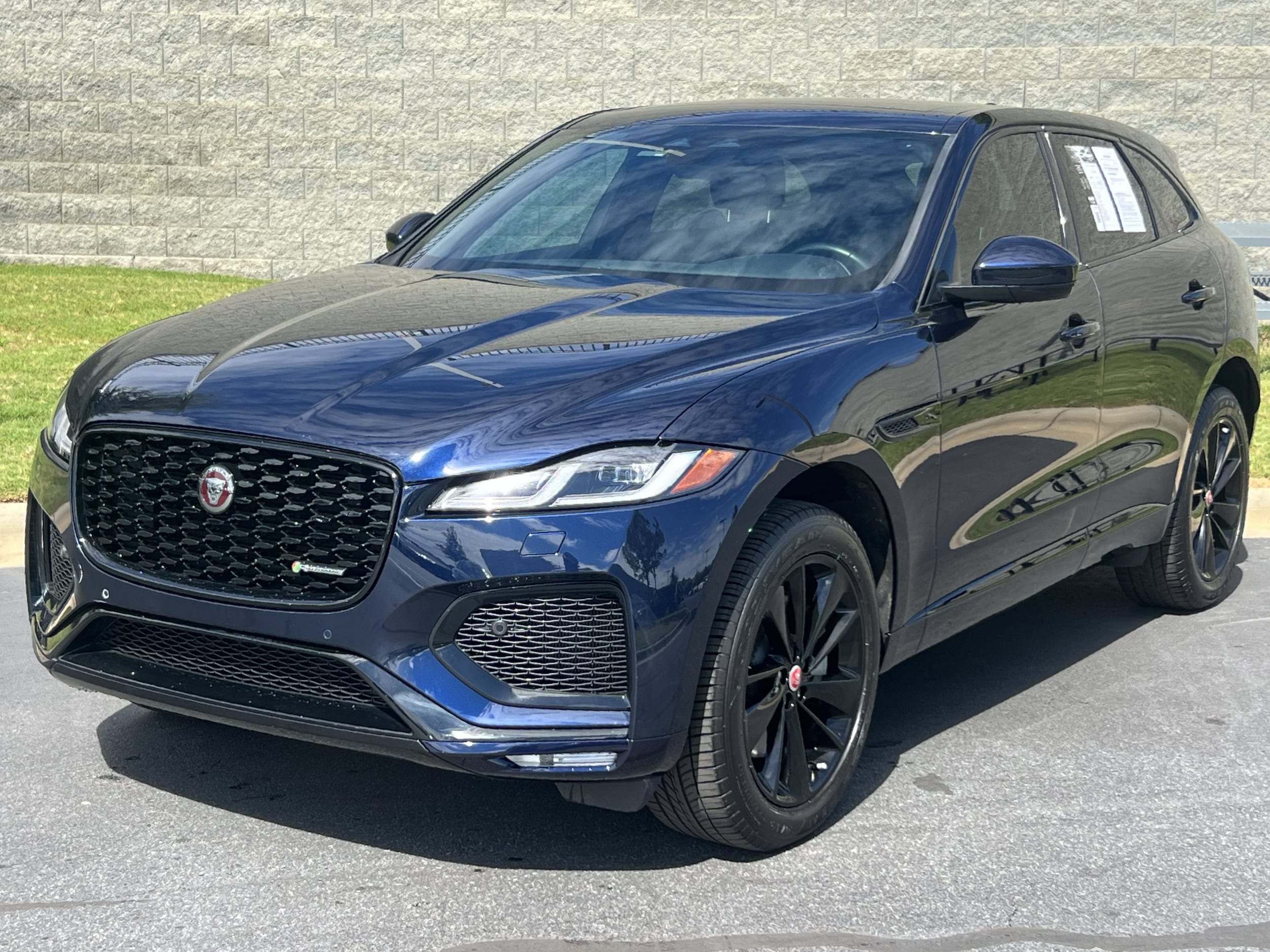 2023 Jaguar F-PACE R-Dynamic S