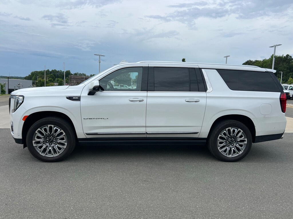 Used 2023 GMC Yukon XL Denali Ultimate SUV