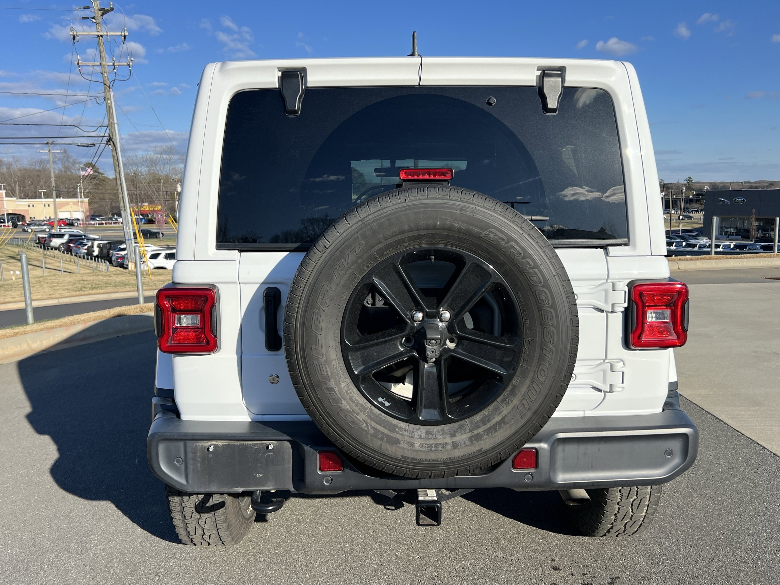 2020 Jeep Wrangler Unlimited Sahara Altitude photo 6