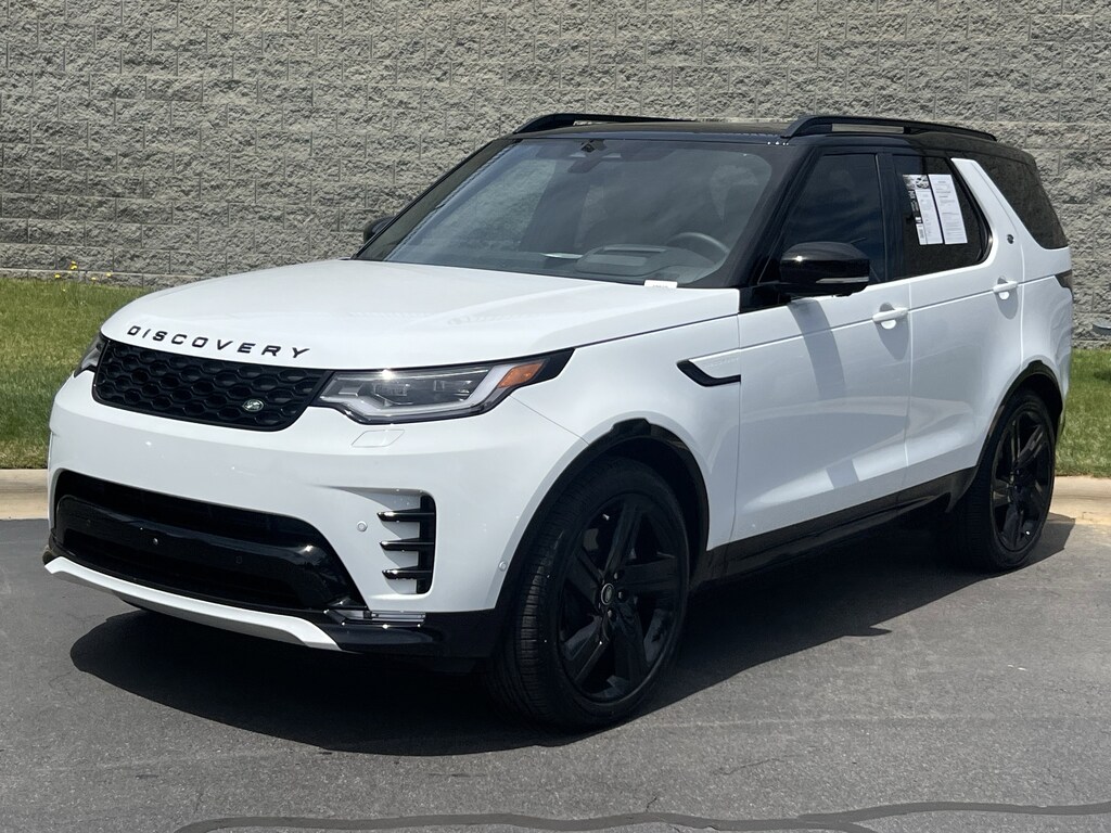 Certified 2025 Land Rover Discovery Dynamic SE SUV