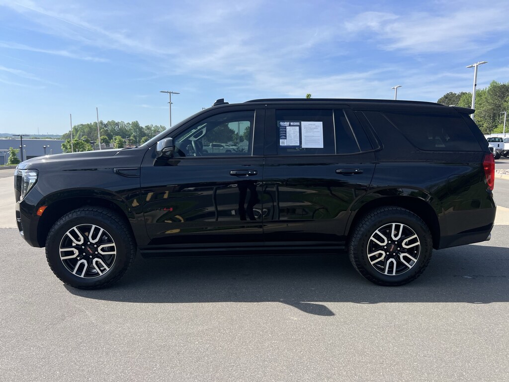 Used 2024 GMC Yukon AT4 SUV