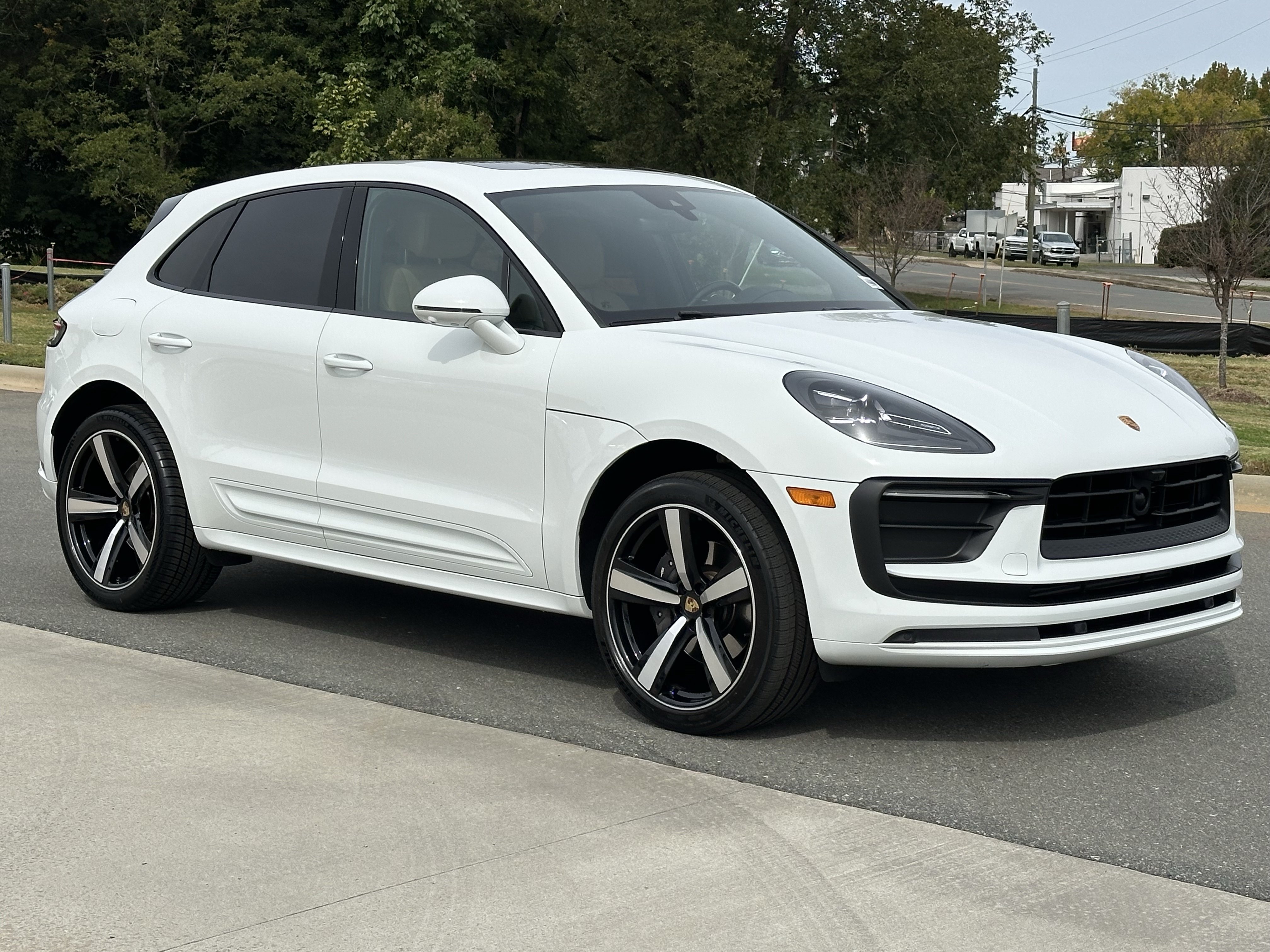 Used 2023 Porsche Macan SUV