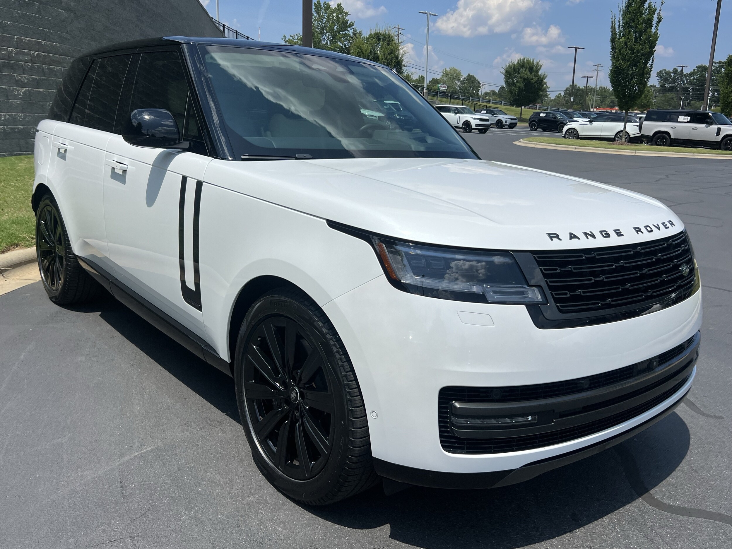 2024 Land Rover Range Rover Autobiography