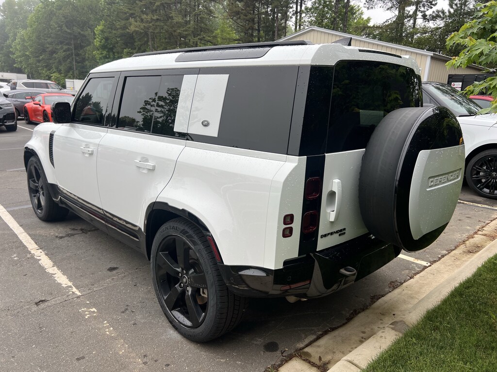 Certified 2023 Land Rover Defender X-Dynamic SE SUV