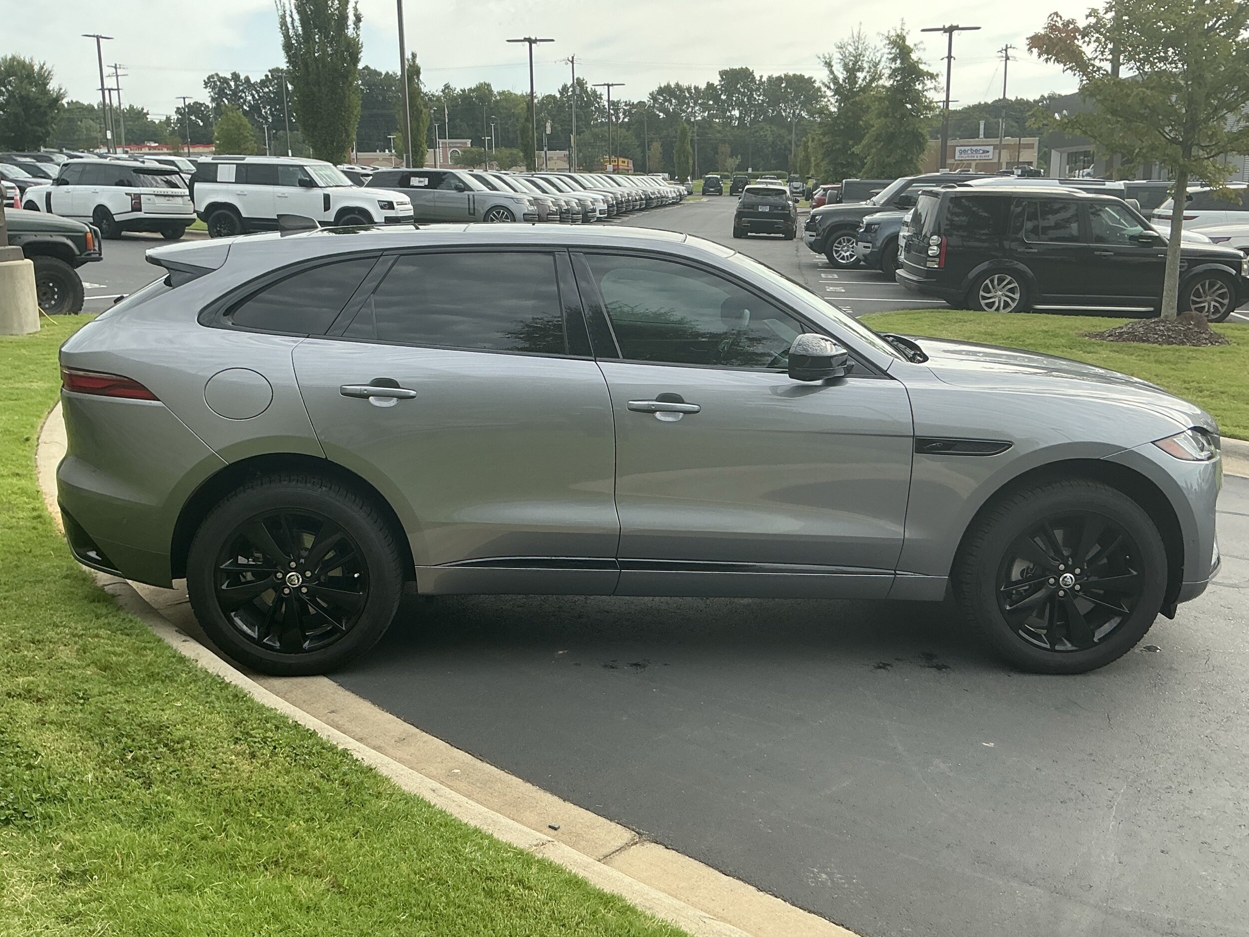 2026 Jaguar F-PACE R-Dynamic S