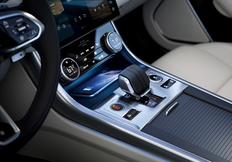 2024 Jaguar XF Interior.jpg 2024 Jaguar XF Interior