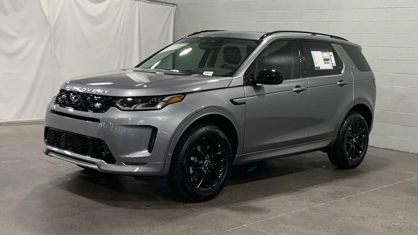 2025 Land Rover Discovery Sport S's photo