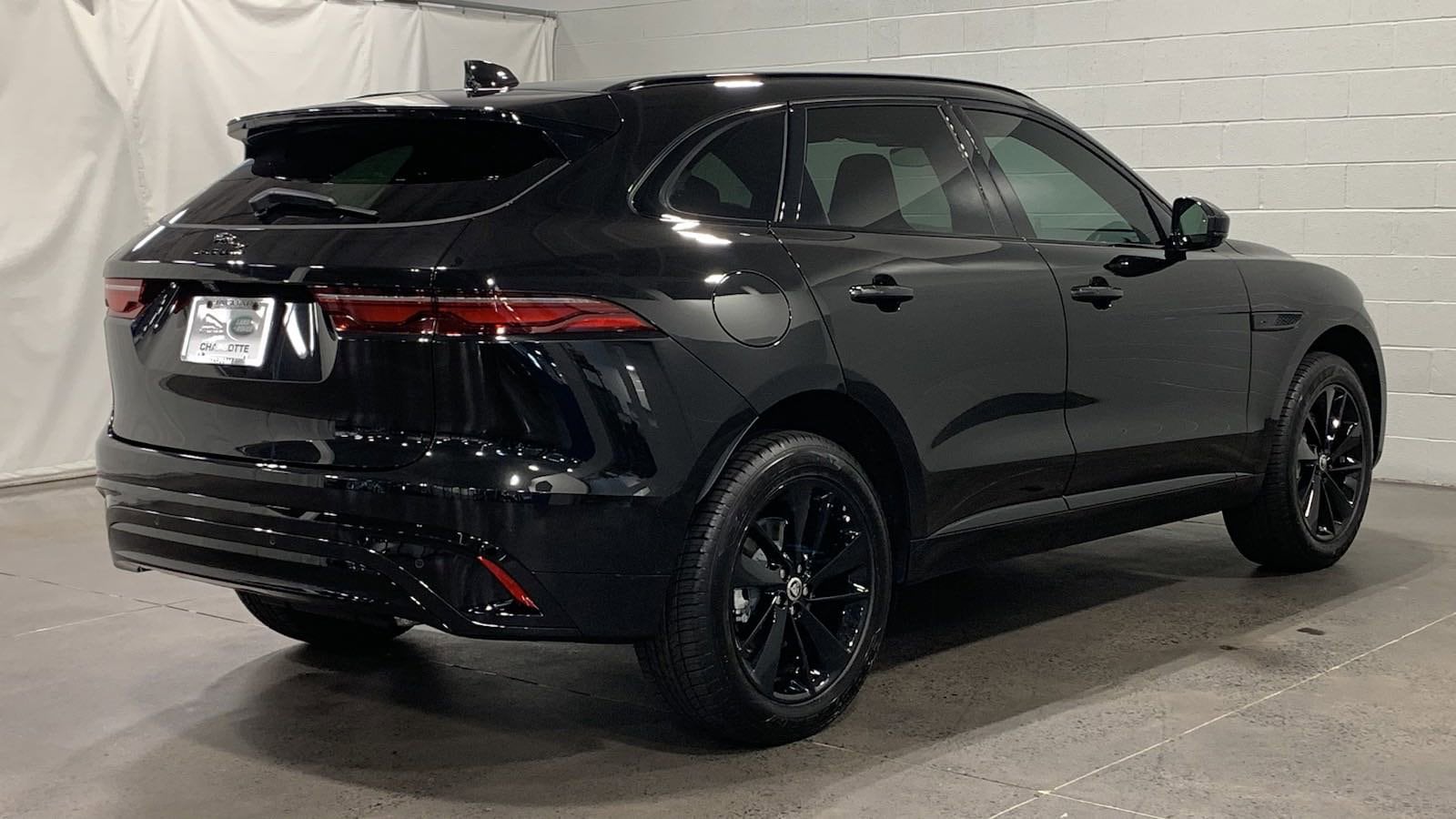 Used 2025 Jaguar F-PACE R-Dynamic S with VIN SADCT2EX2SA747929 for sale in Kansas City